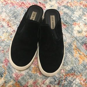 slip on sneakers